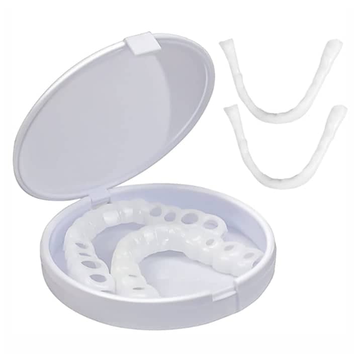Zâmbet perfect instantaneu cu Snap-On Smile – Facete dentare ușor de aplicat!